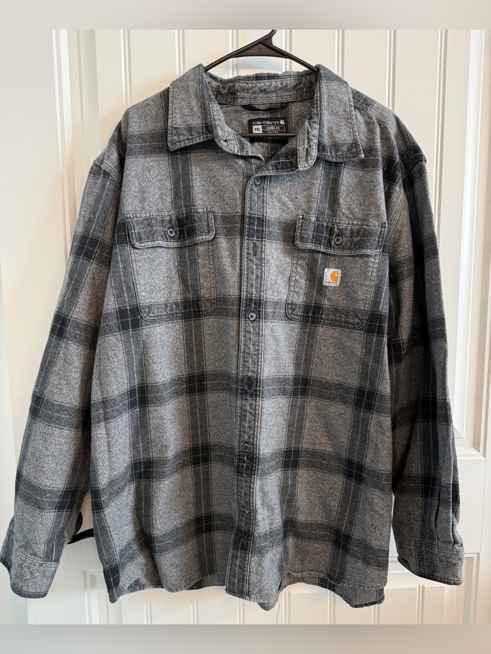 Very nice Carhartt button down shirt size men’s 2XL.